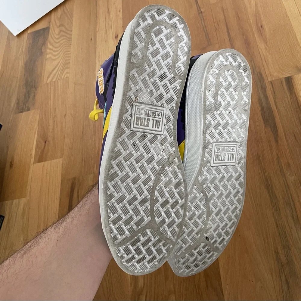 (Chinatown)Market Converse men’s size 11.5 “Lakers 3-peat” EUC w/ box - Picture 6 of 8